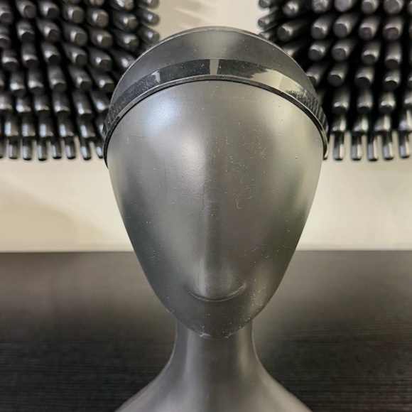 Variety Pack of Plastic Headbands - Picture 6 of 11